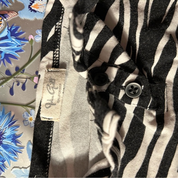 💗 zebra crop tank top with buttons on front - Picture 4 of 4